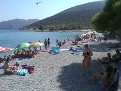 Foto di Valtos beach con molto pulita livello di pulizia