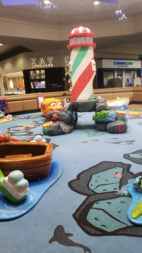 Shopping Mall «Eastwood Mall Complex», reviews and photos, 5555 Youngstown Warren Rd, Niles, OH 44446, USA