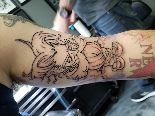 Tattoo Shop «Cherry Hill Tattoo Company of Naples», reviews and photos, 335 Airport Pulling Rd N, Naples, FL 34104, USA