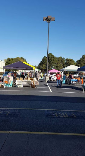 Hair Salon «Blown Away Salon», reviews and photos, 7102 Hayes Shopping Ct G, Hayes, VA 23072, USA
