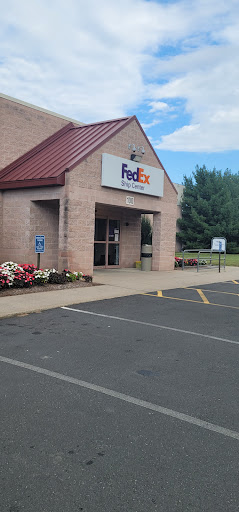 FedEx Ship Center