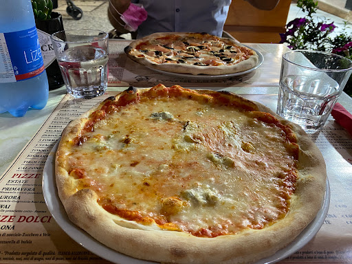 Port Royal Pub in Santa Teresa Gallura, Provincia di Sassari