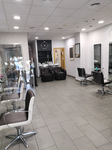 Peluquería Stylos Carol en Meliana, Valencia