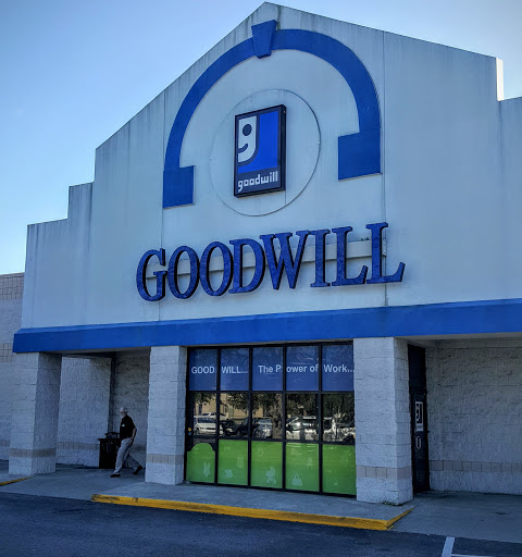 Thrift Store «Goodwill», reviews and photos