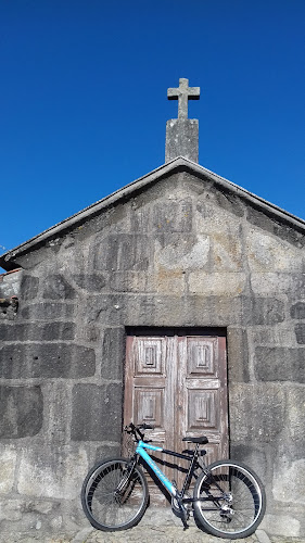 Avaliações doIgreja de Santa Eufémia de Agilde em Celorico de Basto - Igreja