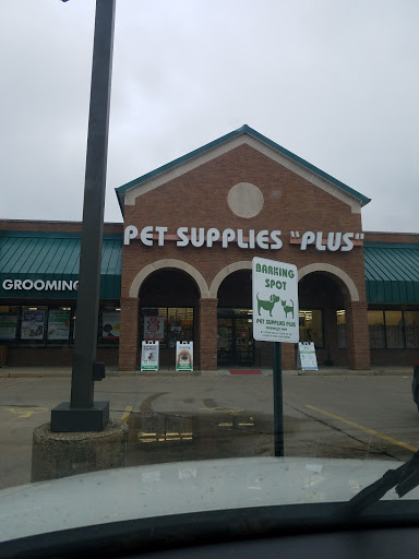 Pet Supply Store «Pet Supplies Plus», reviews and photos, 7570 Pearl Rd, Middleburg Heights, OH 44130, USA
