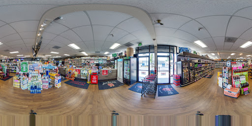 Liquor Store «Hillsboro Liquor Store», reviews and photos, 2055 SE Tualatin Valley Hwy #14, Hillsboro, OR 97123, USA