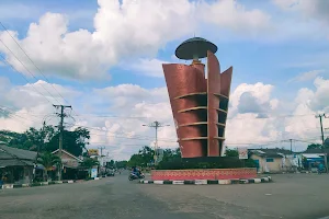 Tugu Payung Panaragan Jaya image