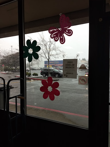 Book Store «Half Price Books», reviews and photos, 1321 SE Everett Mall Way, Everett, WA 98208, USA