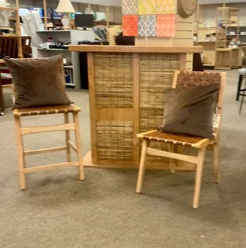 Thrift Store «Ditto Upscale Resale», reviews and photos, 571 E 8th St, Holland, MI 49423, USA