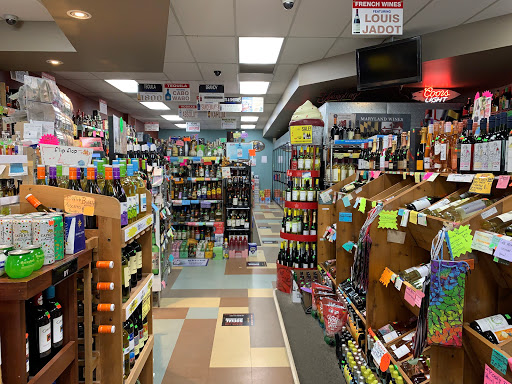 Liquor Store «Padonia Liquors», reviews and photos, 51 E Padonia Rd, Lutherville, MD 21093, USA