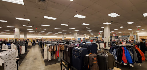 Department Store «Nordstrom Rack White Plains», reviews and photos, 3 City Pl, White Plains, NY 10601, USA