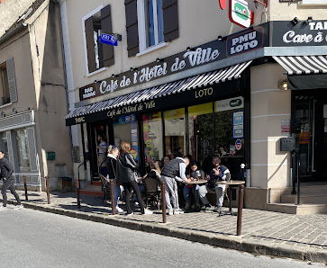 Café De L'Hôtel De Ville 17 Pl. de la République, 91490 Milly-la-Forêt