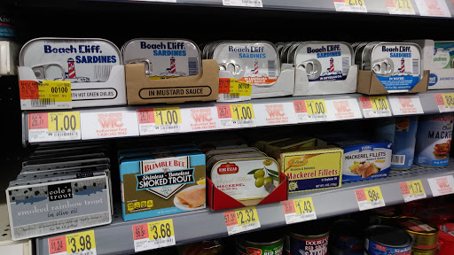 Supermarket «Walmart Supercenter», reviews and photos, 612 E Main St, Hohenwald, TN 38462, USA