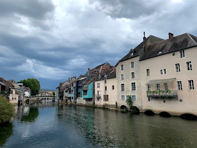 Parking à Ornans