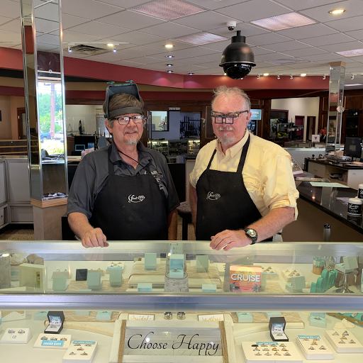 Jewelry Store «Facet Jewelry Music & Pawn - Milford», reviews and photos, 505 Chamber Dr, Milford, OH 45150, USA