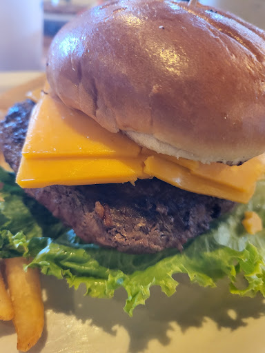 American Restaurant «Cracker Barrel Old Country Store», reviews and photos, 2550 Peters Rd, Fort Pierce, FL 34945, USA