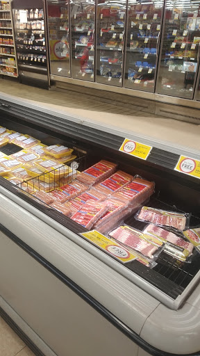 Supermarket «Winn-Dixie Supermarket», reviews and photos, 6929 US-301, Riverview, FL 33578, USA