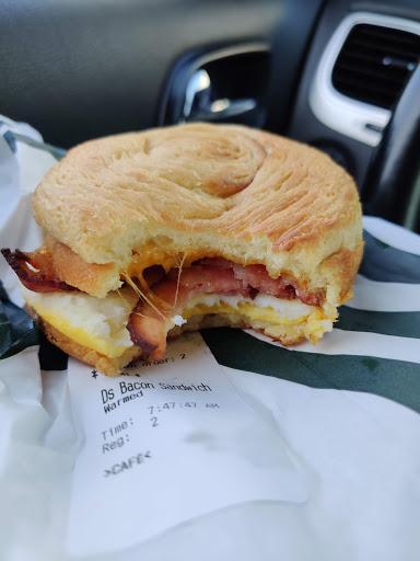 Coffee Shop «Starbucks», reviews and photos, 1150 Williston Rd #2, South Burlington, VT 05403, USA