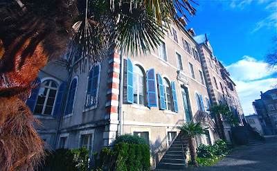 ÉCOLE ET COLLÈGE NICOLAS BARRE SAINT-MAUR à Pau