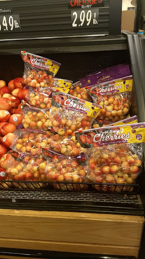 Grocery Store «Market Basket», reviews and photos, 2005 Texas Ave, Bridge City, TX 77611, USA