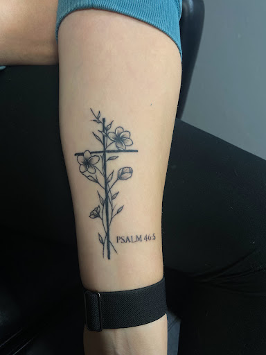 Explore snowboarding tattoo ideas, creative tattoo ideas in Idaho Falls, available at Sinner Tattoo Studio