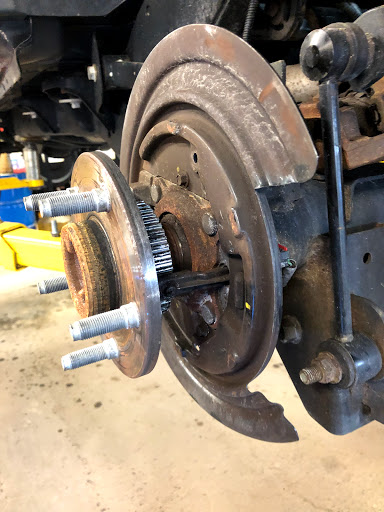 Auto Repair Shop «Meineke Car Care Center», reviews and photos, 716 Ulster Ave, Kingston, NY 12401, USA