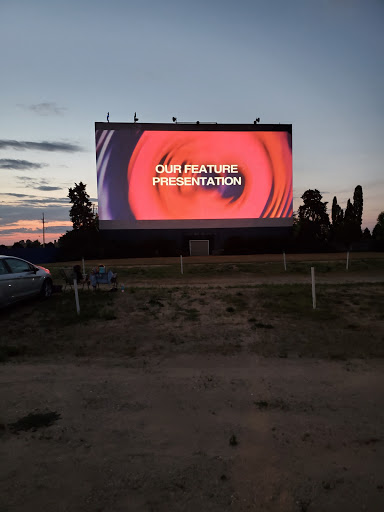 Drive-in Movie Theater «Midway Drive-In Theatre», reviews and photos, 91 Palmyra Rd, Sterling, IL 61081, USA