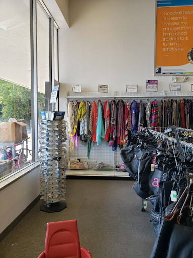Thrift Store «Goodwill Retail Store & Donation Center», reviews and photos