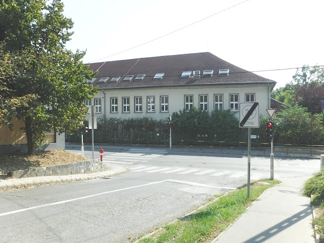 Remetekertvárosi Általános Iskola - Budapest
