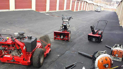 Self-Storage Facility «Life Storage», reviews and photos, 301 Meramec Station Road, Ballwin, MO 63021, USA