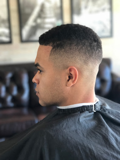 Barber Shop «Burlington Barbershop», reviews and photos, 20 W Burlington Ave, Westmont, IL 60559, USA