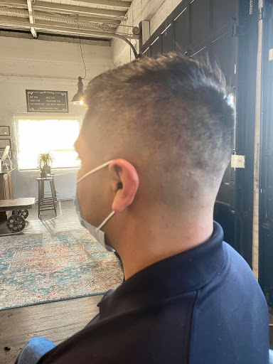 Barber Shop «Fort Worth Barber Shop», reviews and photos, 3529 Lovell Ave, Fort Worth, TX 76107, USA