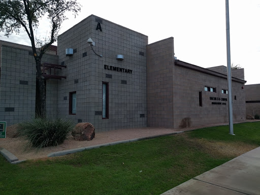 Santan Elementary School / Santan Junior High