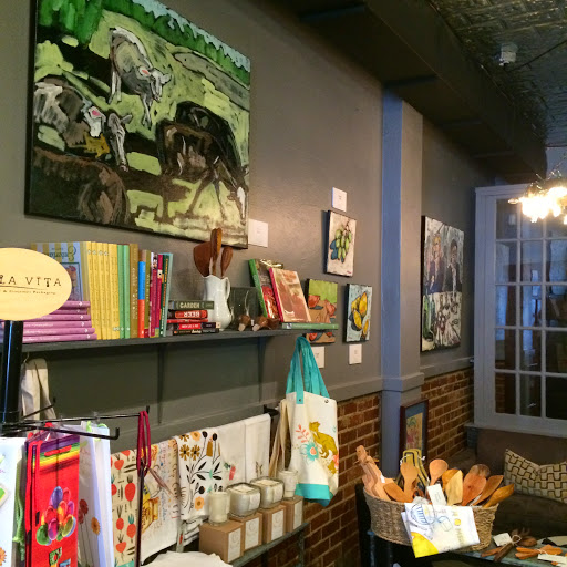 Wine Bar «The Carriage Wine and Market», reviews and photos, 121 E Mobile St, Florence, AL 35630, USA