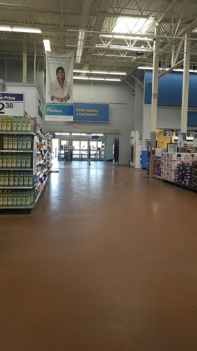 Department Store «Walmart Supercenter», reviews and photos, 9205 Gibsonton Dr, Gibsonton, FL 33534, USA