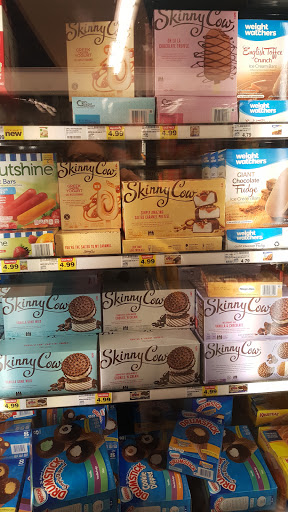 Grocery Store «Food 4 Less», reviews and photos, 2090 S Garey Ave, Pomona, CA 91766, USA