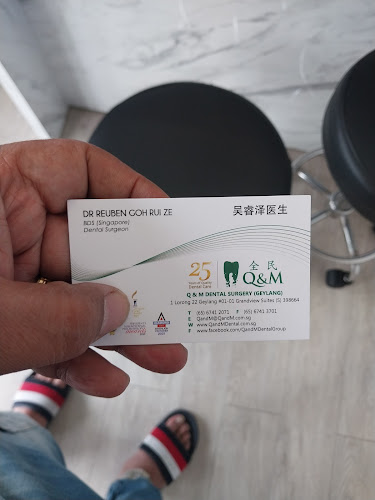 Opening hours for Q & M Dental Surgery (Geylang)