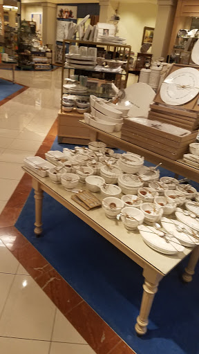 Department Store «Von Maur», reviews and photos, 1530 Polaris Pkwy, Columbus, OH 43240, USA