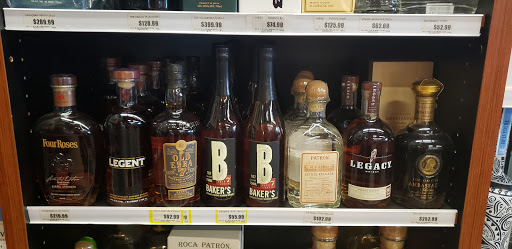 Liquor Store «Sunnys Wine & Liquor», reviews and photos, 350 S Spring Garden Ave H, DeLand, FL 32720, USA