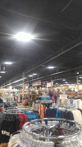 Sporting Goods Store «Big R of Homer Glen», reviews and photos, 15830 S Bell Rd, Homer Glen, IL 60491, USA