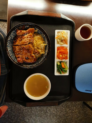 六郎專賣丼飯 的照片