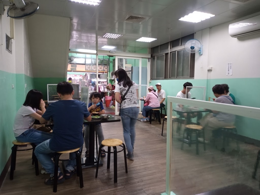 新店路無名米粉湯 的照片