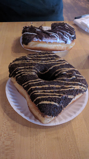 Donut Shop «Vincent Van Doughnut», reviews and photos, 40 N Central Ave, Clayton, MO 63105, USA