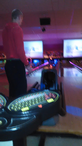 Bowling Alley «Skylanes Bowling Center», reviews and photos, 100 Eagle Valley Mall, East Stroudsburg, PA 18301, USA