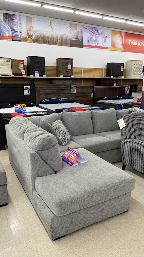 Discount Store «Big Lots», reviews and photos, 706 E Lewis and Clark Pkwy, Clarksville, IN 47129, USA