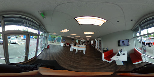 Cell Phone Store «Verizon Authorized Retailer - A Wireless», reviews and photos, 4410 SE 82nd Ave #3000, Portland, OR 97266, USA