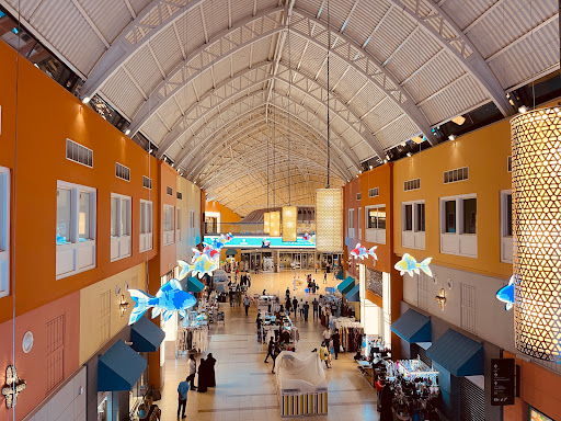 Waterfront Market
