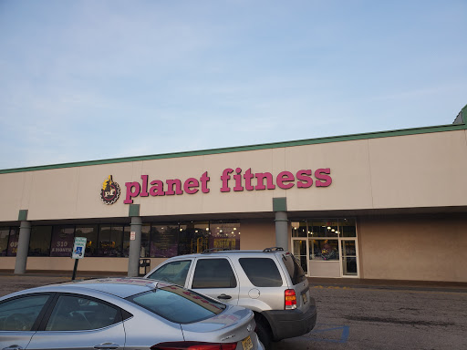 Gym «Planet Fitness», reviews and photos, 1151 W St Georges Ave, Linden, NJ 07036, USA