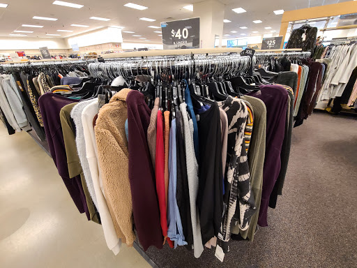Department Store «Nordstrom Rack Bergen Town Center», reviews and photos, 510 Bergen Town Center, Paramus, NJ 07652, USA